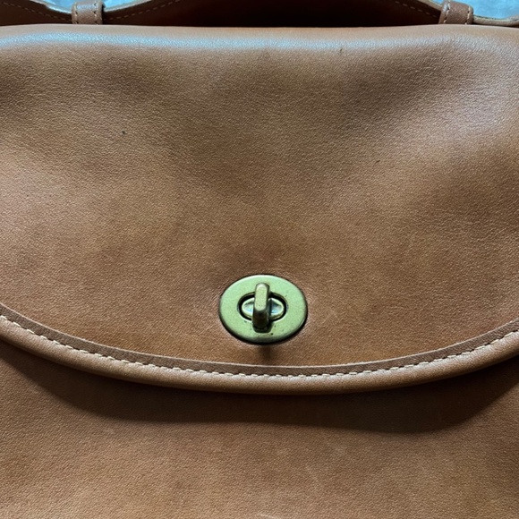 Vintage Shoulder Brown Coach Bag - Picture 5 of 6